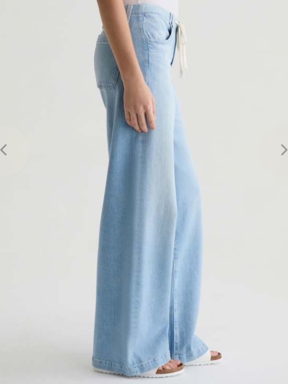 AG Stella Cinched Light Wash Wide Leg Jeans Size 25 color: Serendipity